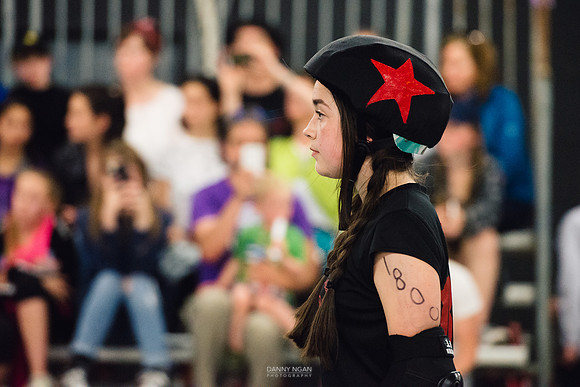 Evil Angels vs. Poison Skid'les.