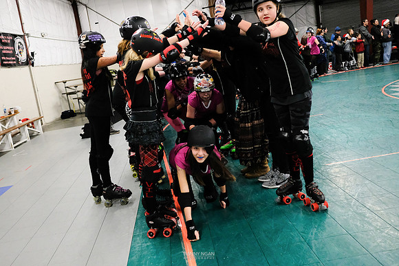 Evil Angels vs. Poison Skid'les.