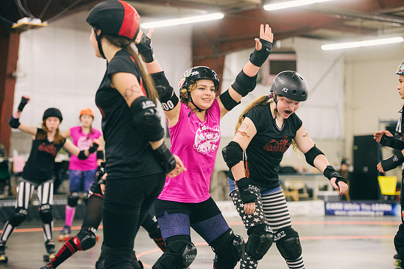 Evil Angels vs. Poison Skid'les.