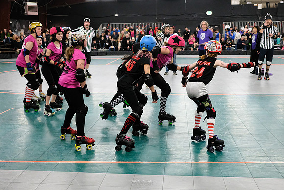 Evil Angels vs. Poison Skid'les.
