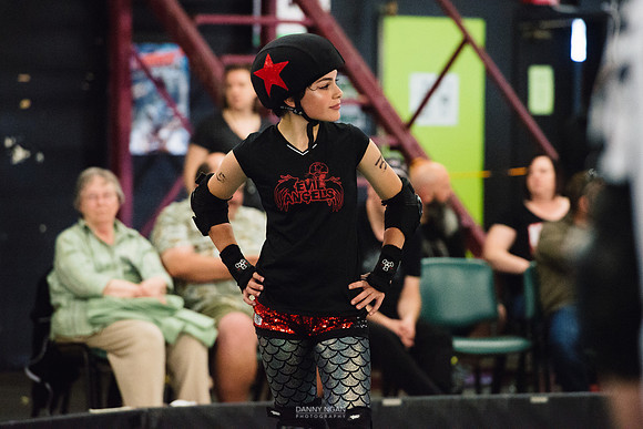 Evil Angels vs. Poison Skid'les.