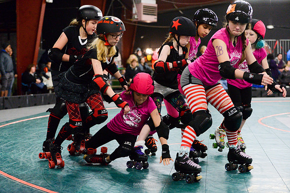 Evil Angels vs. Poison Skid'les.