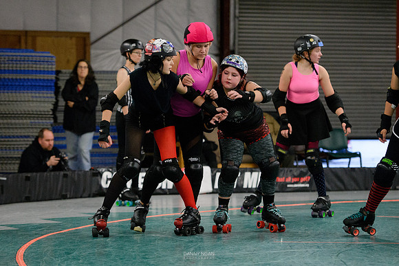 Evil Angels vs. Poison Skid'les.
