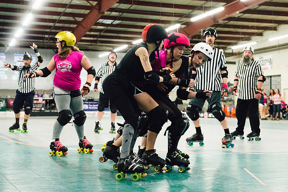 Evil Angels vs. Poison Skid'les.